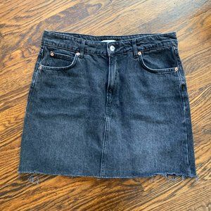 TOPSHOP Black Denim Skirt *** EC